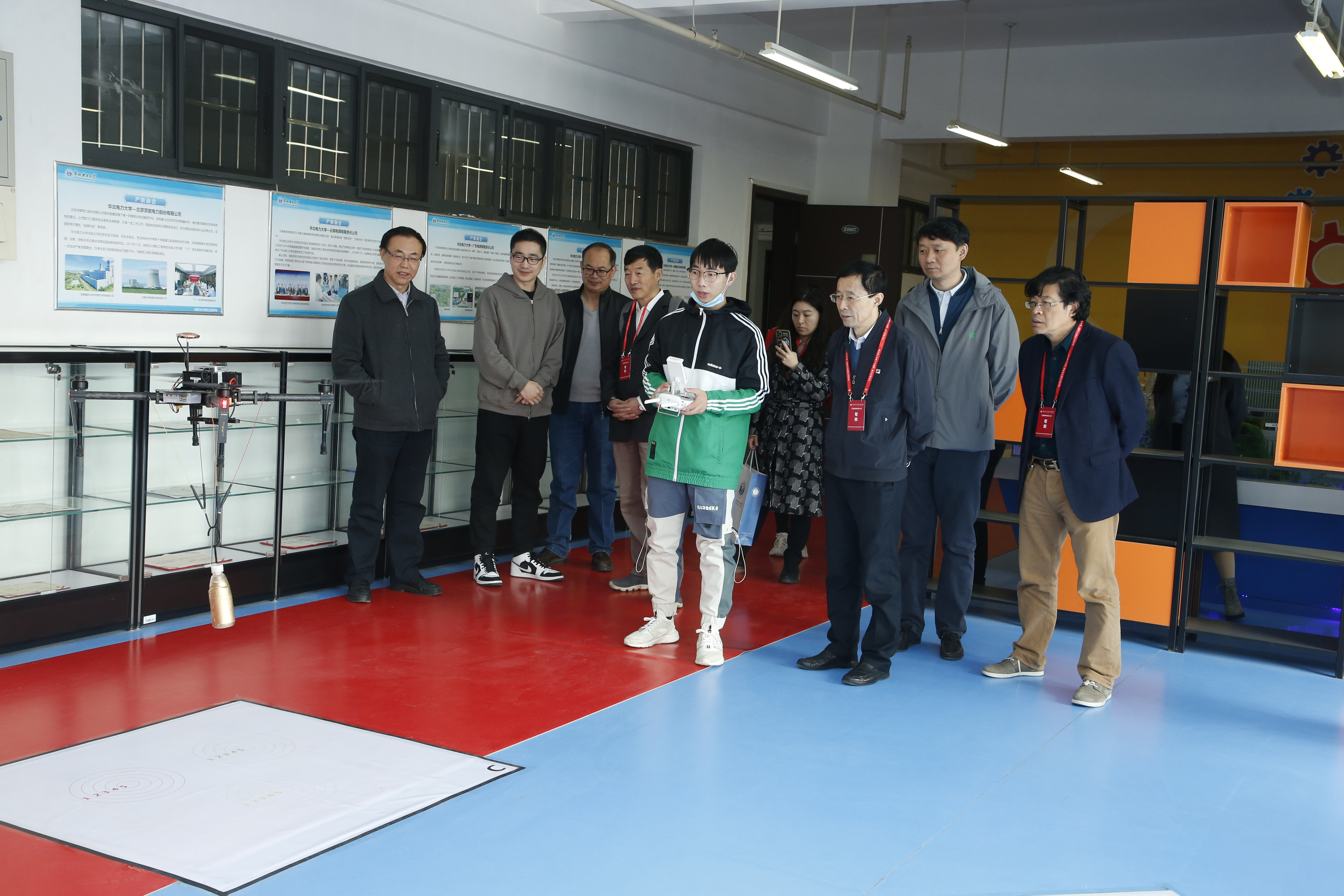 9462a8aed5e1408e9ebfe30b9a6512af.jpg 91吃瓜