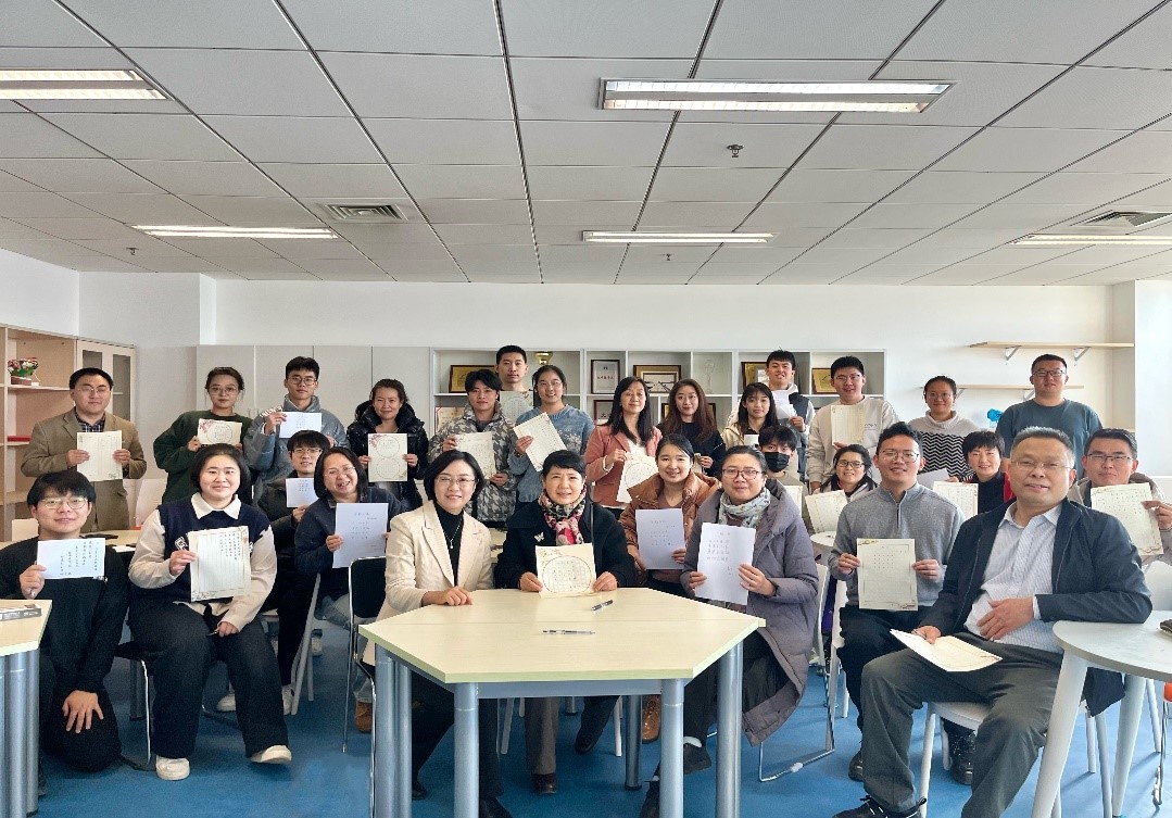 ff07f6cbe1494c288e390fb0b931544b.jpg 91吃瓜